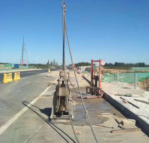 椰林镇公路高聚物注浆加固